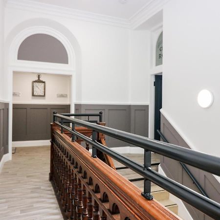 קית' The Court Room At The Institute Executive Apartments מראה חיצוני תמונה